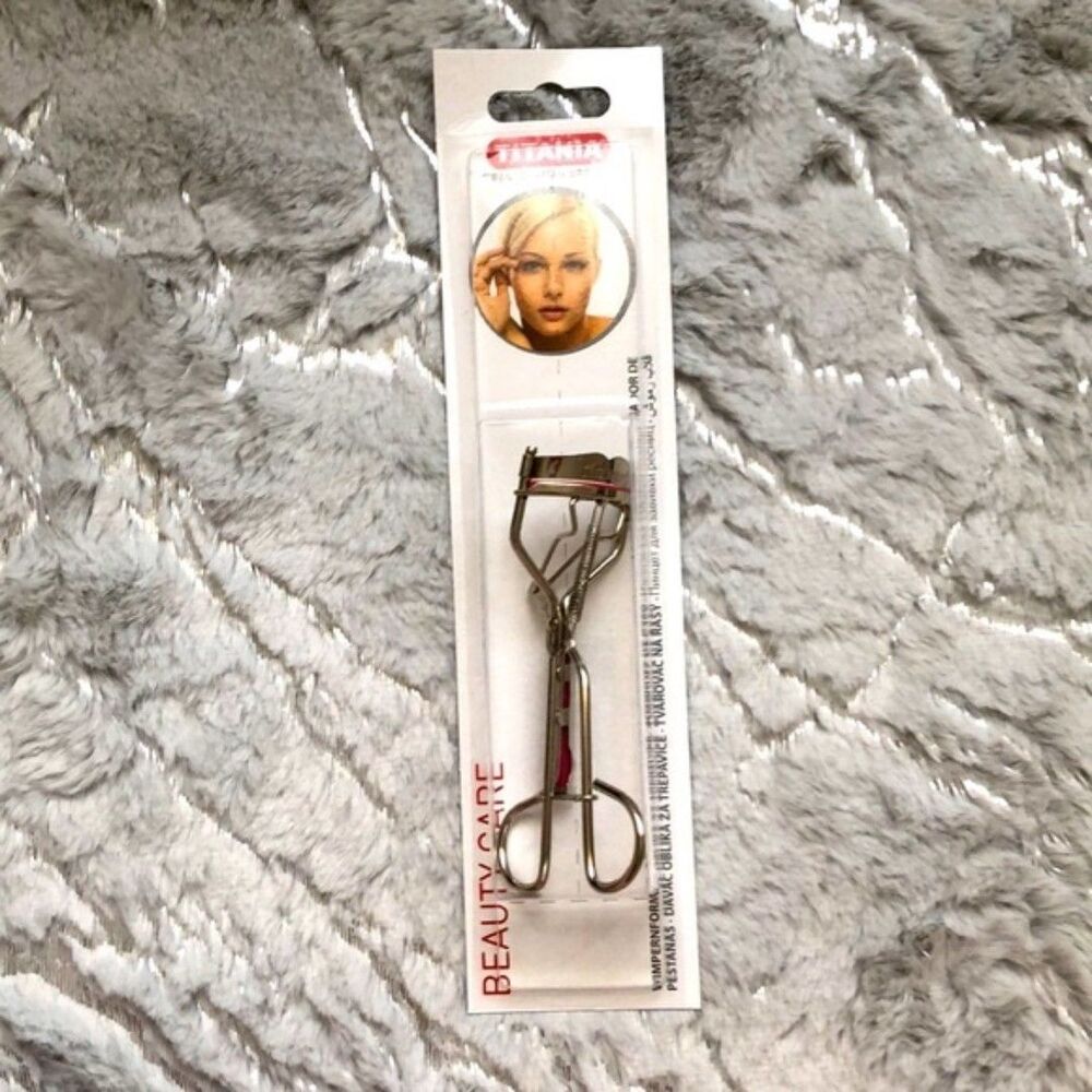 Titania eyelash curler